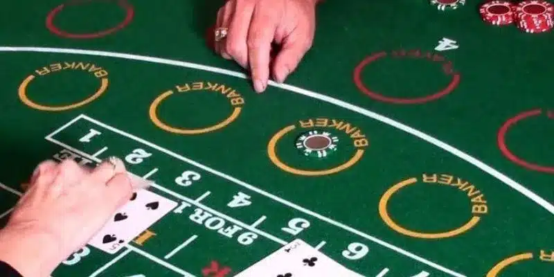 Để chơi gấp thếp trong baccarat, người chơi cần hiểu luật chơi gấp thếp baccarat và cách đặt cược